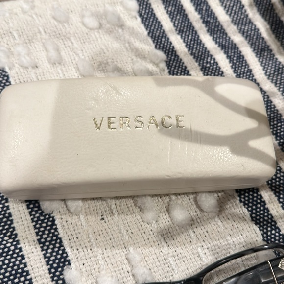 Versace glasses - Picture 3 of 7